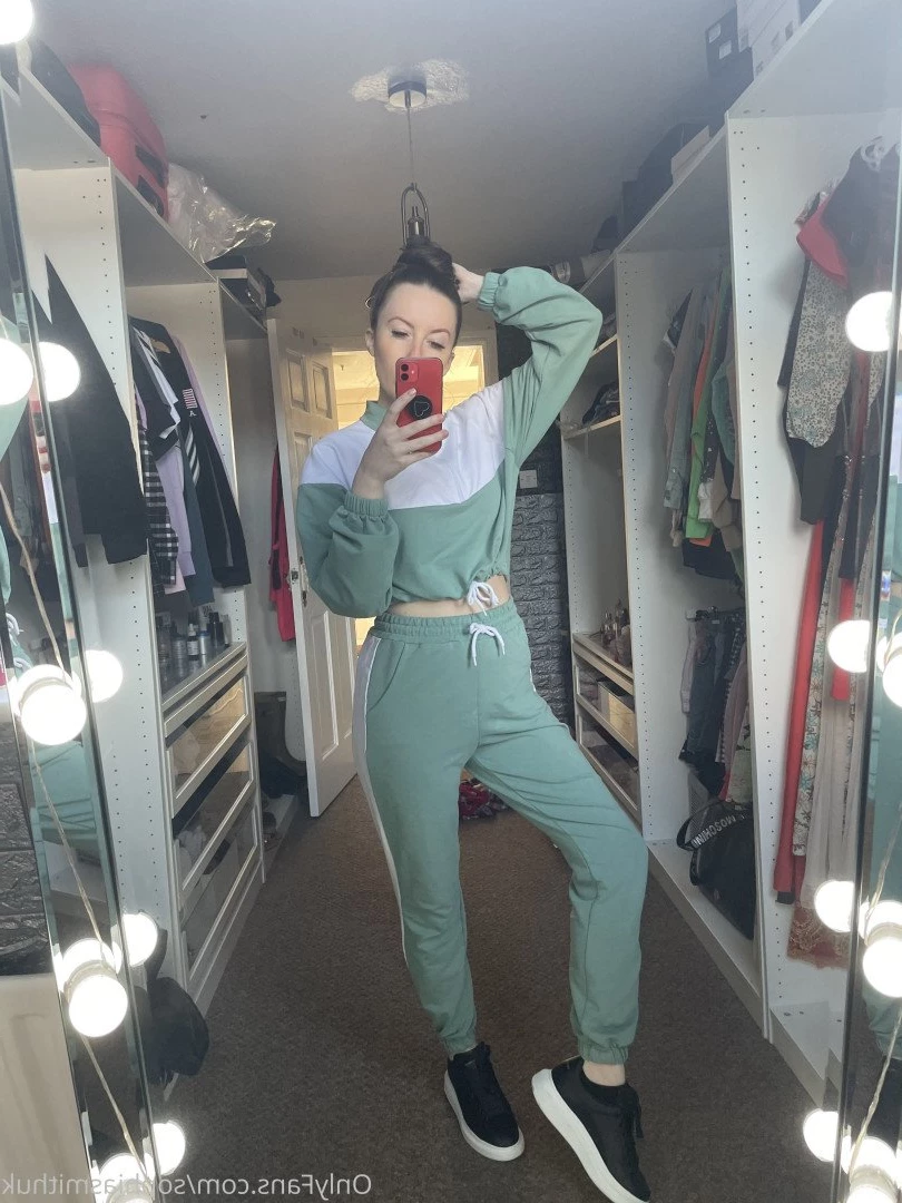 Sophia Smith Mum Next Door [ sophiasmithuk ] Onlyfans leaked photo 4439806 on Hotleaks.tv