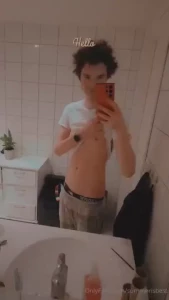 18427306