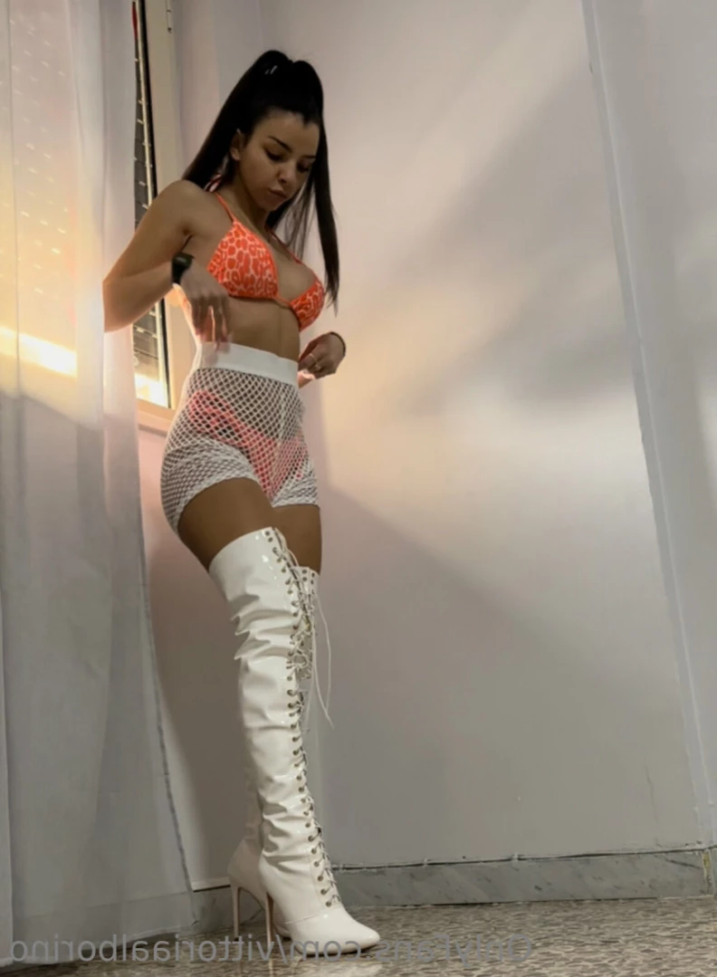 Vittoria Miss [ vittoriaalborino ] Onlyfans leaked photo 11044917 on Hotleaks.tv