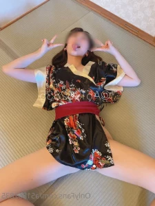 3875946
