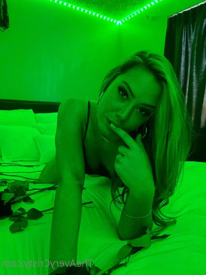 Avery Cristy ⭐️ [ acxox ] Onlyfans leaked photo 3845207 on Hotleaks.tv