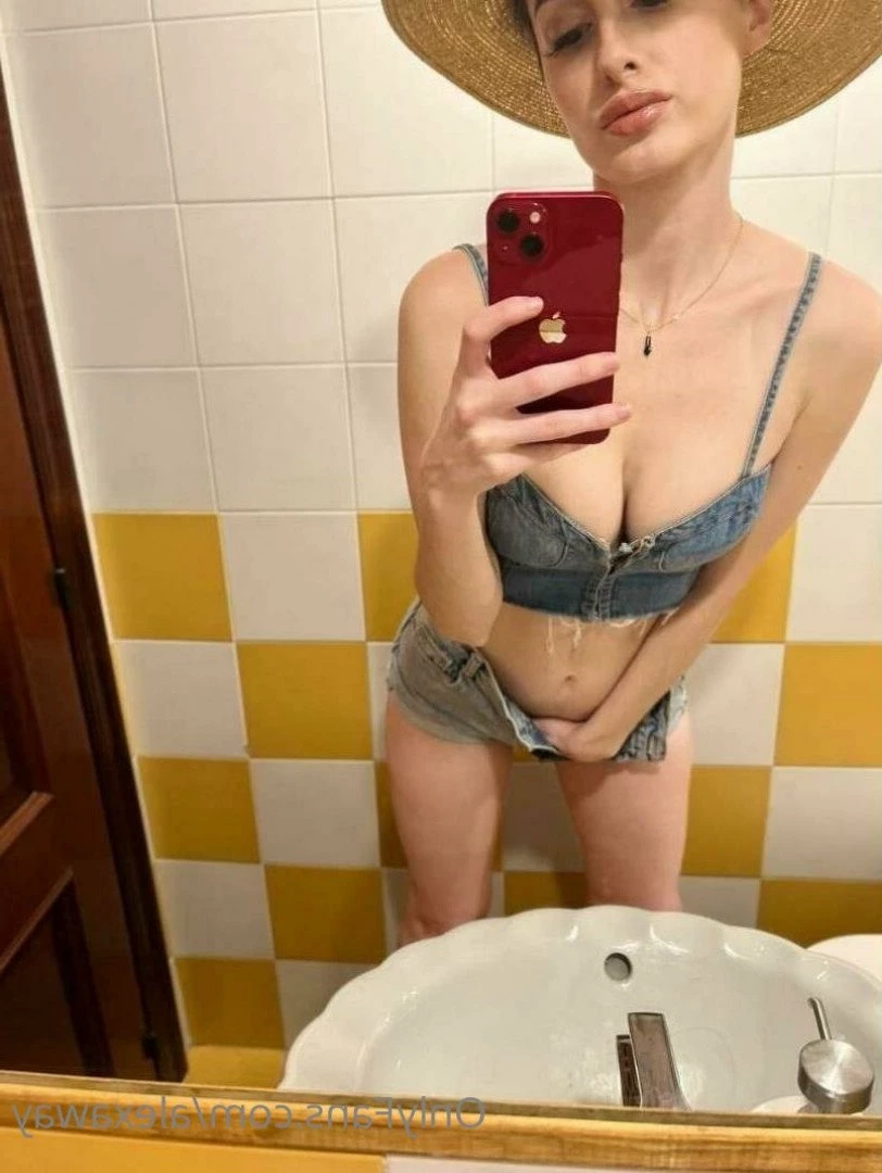 alexaway Onlyfans leaked photo 3728634 on Hotleaks.tv