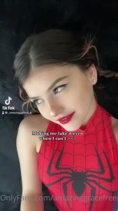 2100832