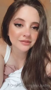 15749359