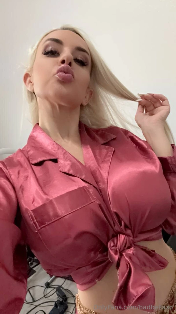 Bad Bella ❌⭕️ $4️⃣ BISEXUAL BABE❗️ [ badbellaxo ] Onlyfans leaked photo 18551481 on Hotleaks.tv