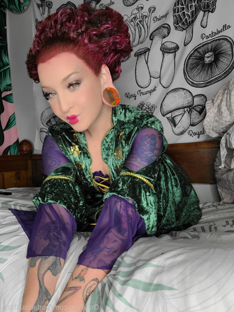 Bizzyketto [ bodaciousbizzy ] Onlyfans leaked photo 15782009 on Hotleaks.tv