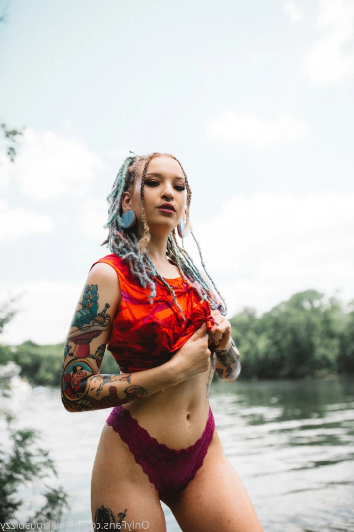 Bizzyketto [ bodaciousbizzy ] Onlyfans leaked photo 15831005 on Hotleaks.tv