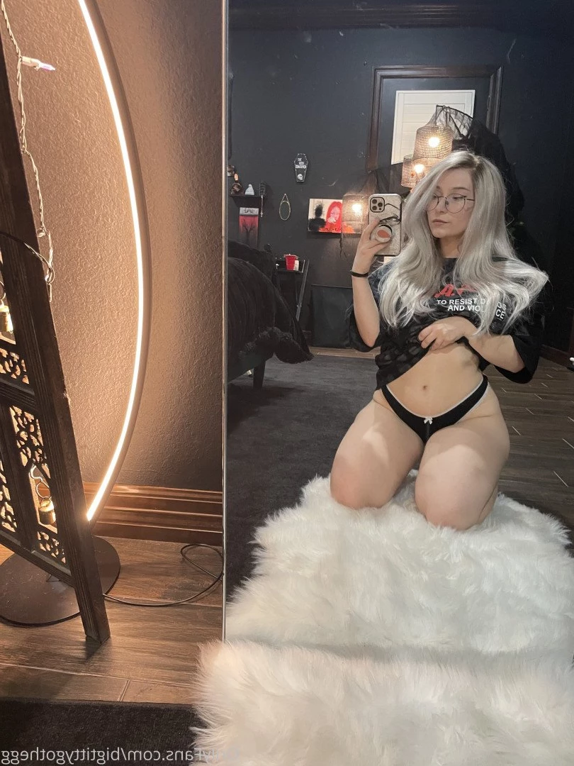 Lee [ bigtittygothegg ] Onlyfans leaked photo 4089867 on Hotleaks.tv
