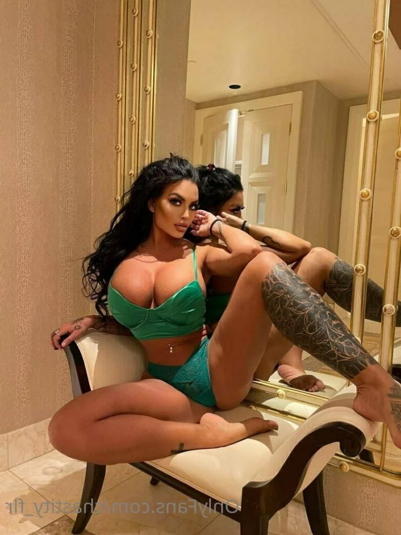 BBC Cuckold Queen [ chastity_flr ] Onlyfans leaked photo 6098705 on Hotleaks.tv