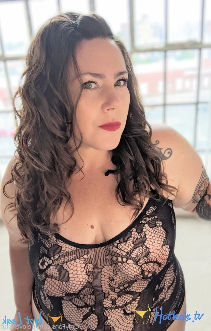 BIG BOOTY SEXTER [ delovelycurves ] Onlyfans leaked photo 10857176 on Hotleaks.tv
