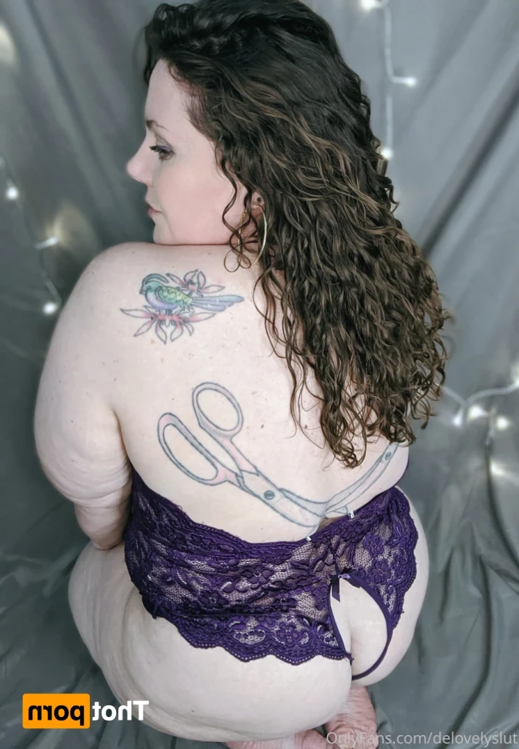 BIG BOOTY SEXTER [ delovelycurves ] Onlyfans leaked photo 10875368 on Hotleaks.tv