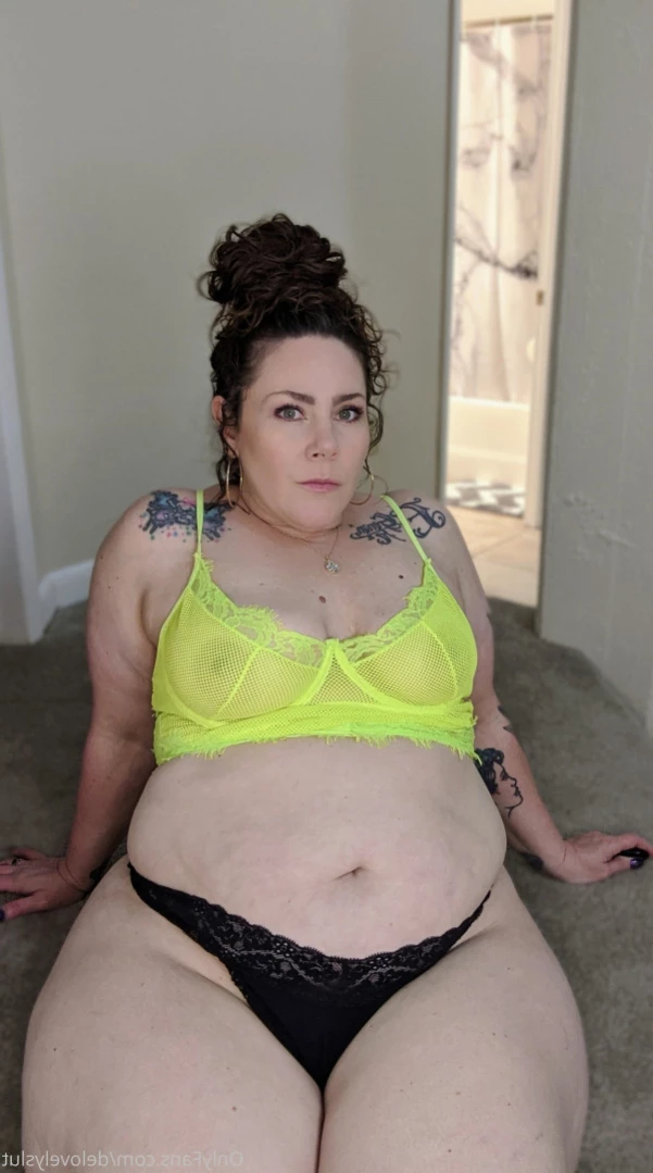 BIG BOOTY SEXTER [ delovelycurves ] Onlyfans leaked photo 11735475 on Hotleaks.tv