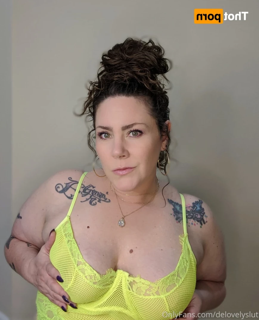 BIG BOOTY SEXTER [ delovelycurves ] Onlyfans leaked photo 12635369 on Hotleaks.tv