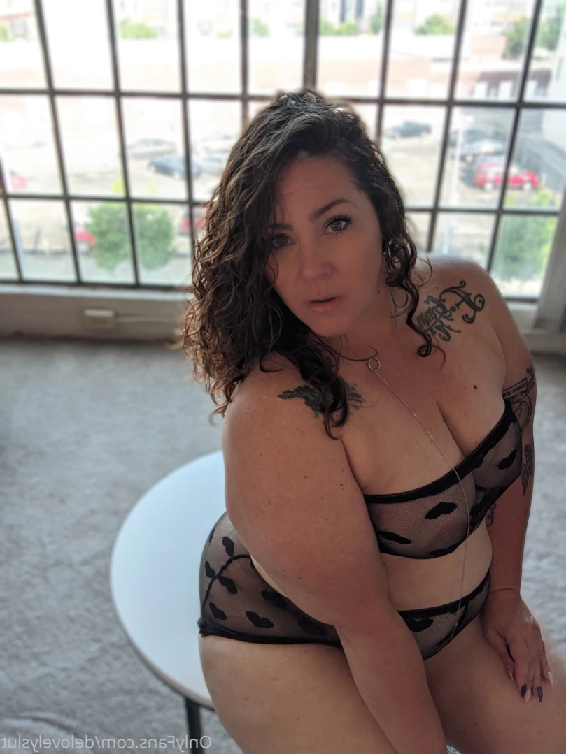 BIG BOOTY SEXTER [ delovelycurves ] Onlyfans leaked photo 12907745 on Hotleaks.tv