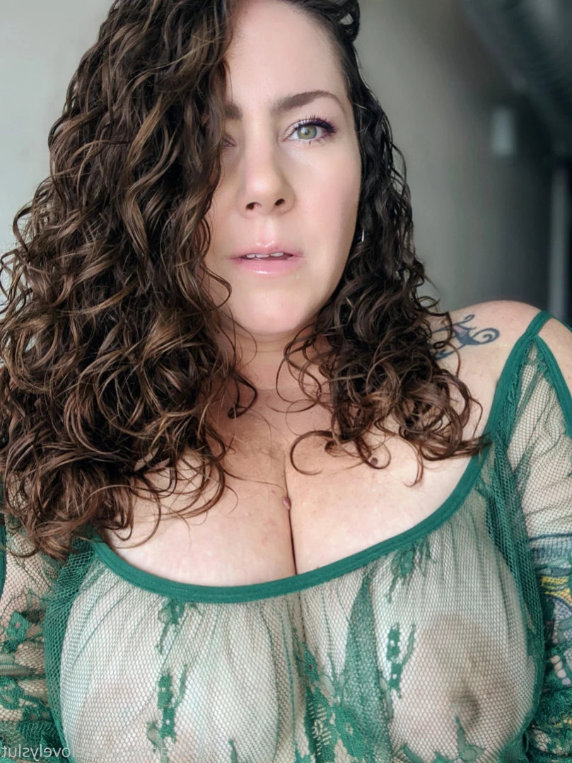 BIG BOOTY SEXTER [ delovelycurves ] Onlyfans leaked photo 13775898 on Hotleaks.tv