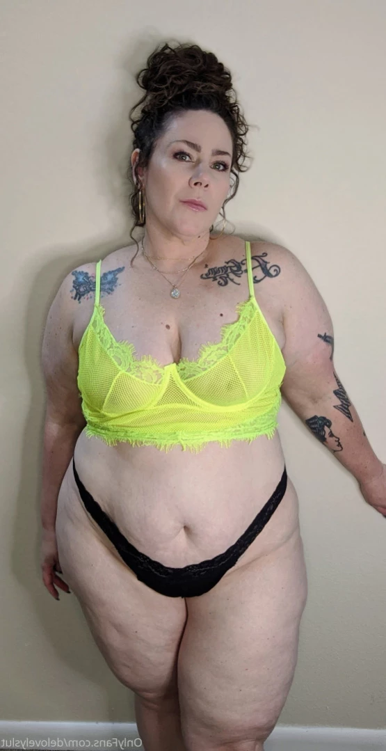 BIG BOOTY SEXTER [ delovelycurves ] Onlyfans leaked photo 13776018 on Hotleaks.tv