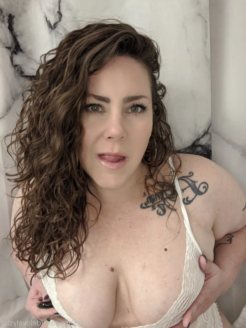 BIG BOOTY SEXTER [ delovelycurves ] Onlyfans leaked photo 13776420 on Hotleaks.tv