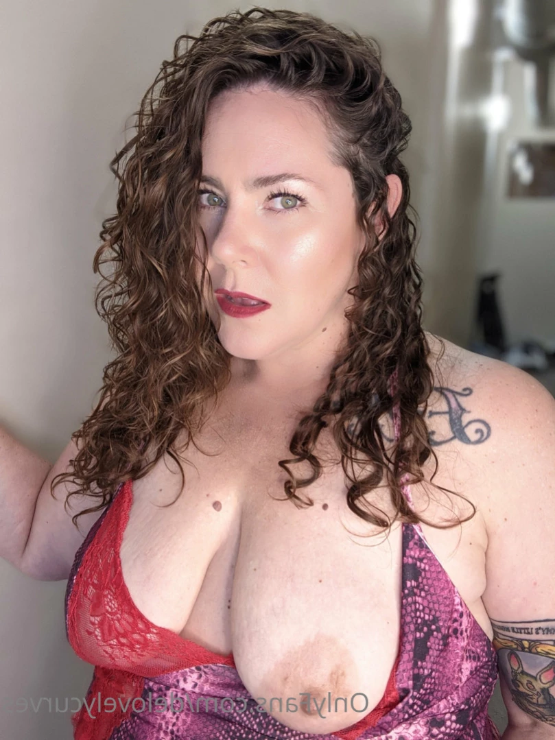BIG BOOTY SEXTER [ delovelycurves ] Onlyfans leaked photo 13776560 on Hotleaks.tv