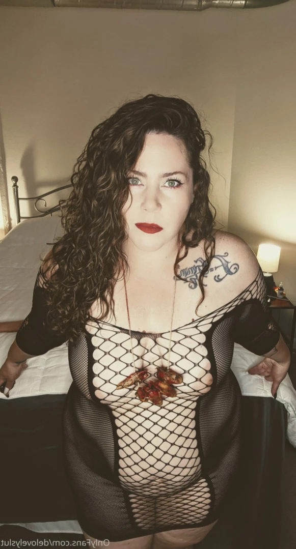 BIG BOOTY SEXTER [ delovelycurves ] Onlyfans leaked photo 13776847 on Hotleaks.tv