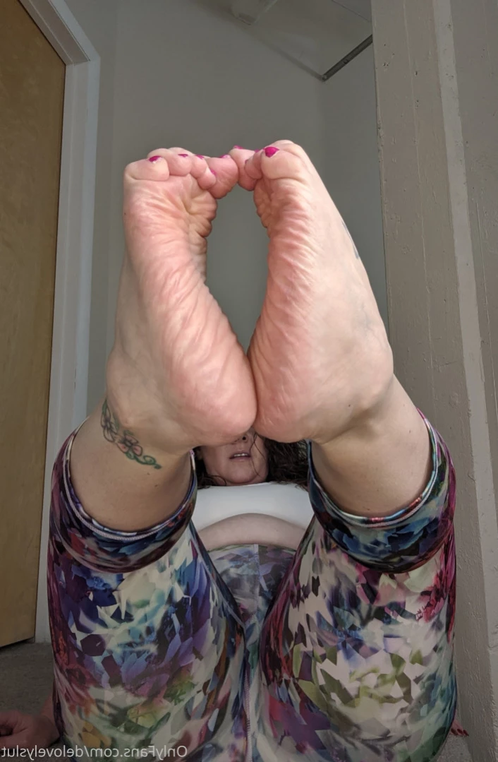 BIG BOOTY SEXTER [ delovelycurves ] Onlyfans leaked photo 13781584 on Hotleaks.tv