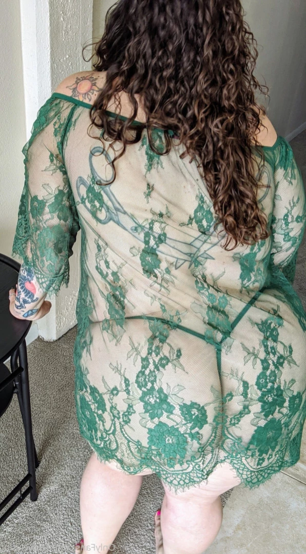 BIG BOOTY SEXTER [ delovelycurves ] Onlyfans leaked photo 13781663 on Hotleaks.tv