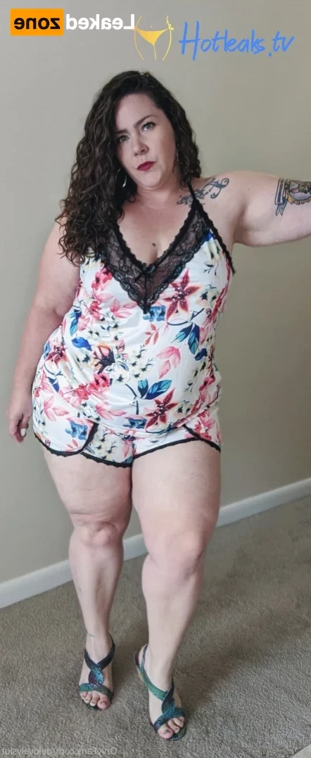 BIG BOOTY SEXTER [ delovelycurves ] Onlyfans leaked photo 14075255 on Hotleaks.tv