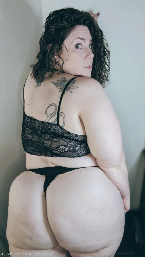 BIG BOOTY SEXTER [ delovelycurves ] Onlyfans leaked photo 15307367 on Hotleaks.tv