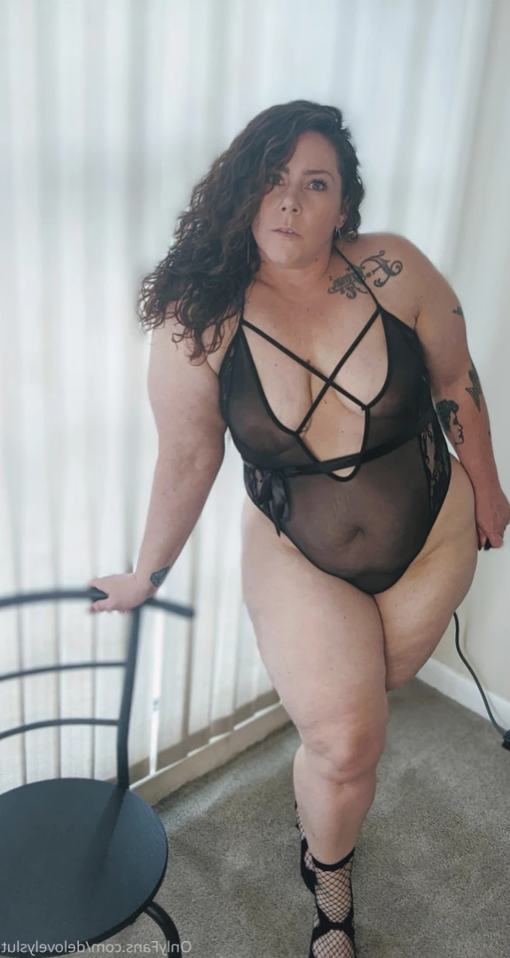 BIG BOOTY SEXTER [ delovelycurves ] Onlyfans leaked photo 15598092 on Hotleaks.tv