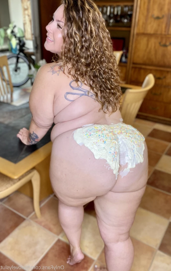 BIG BOOTY SEXTER [ delovelycurves ] Onlyfans leaked photo 15992972 on Hotleaks.tv