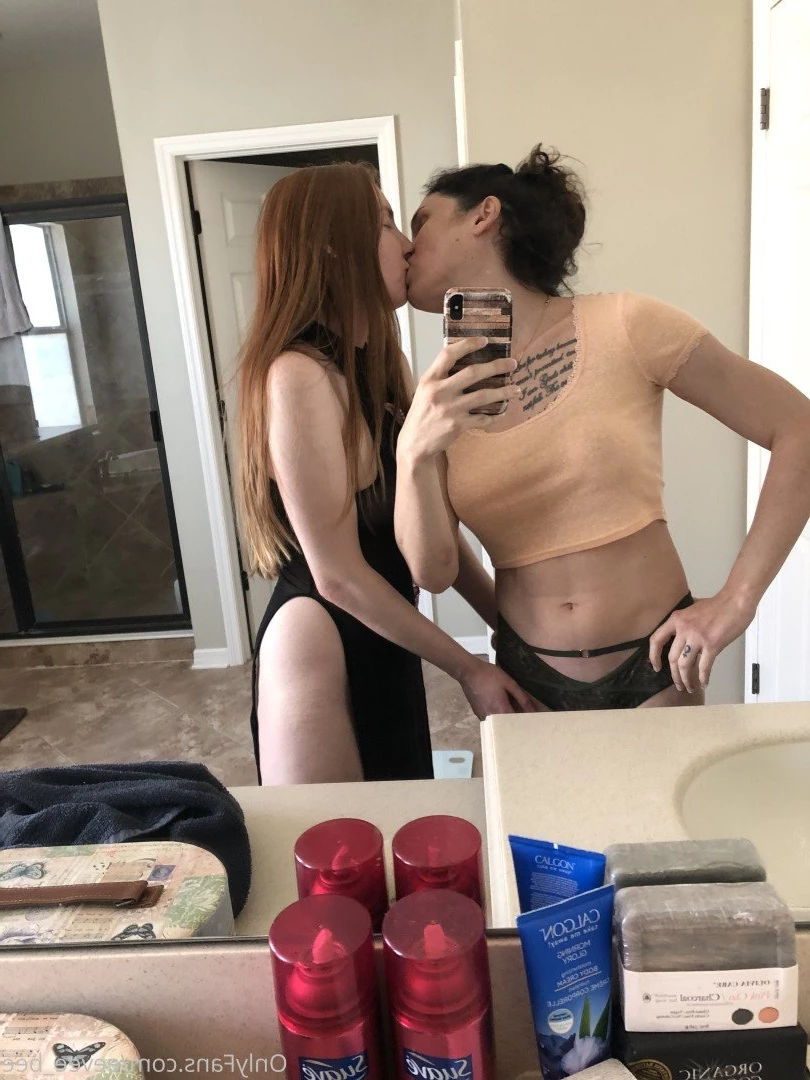 𝙀𝙚𝙫𝙚𝙚 &amp; 𝙂𝙞𝙣𝙜𝙚𝙧 💕 [ eevee_bee ] Onlyfans leaked photo 4361264 on Hotleaks.tv
