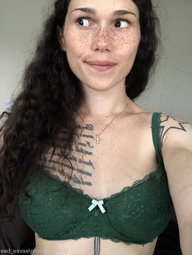 𝙀𝙚𝙫𝙚𝙚 &amp; 𝙂𝙞𝙣𝙜𝙚𝙧 💕 [ eevee_bee ] Onlyfans leaked photo 4383201 on Hotleaks.tv