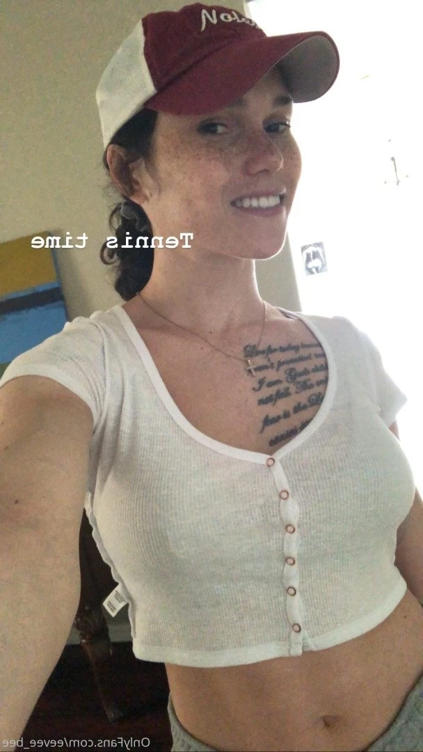 𝙀𝙚𝙫𝙚𝙚 &amp; 𝙂𝙞𝙣𝙜𝙚𝙧 💕 [ eevee_bee ] Onlyfans leaked photo 4391214 on Hotleaks.tv