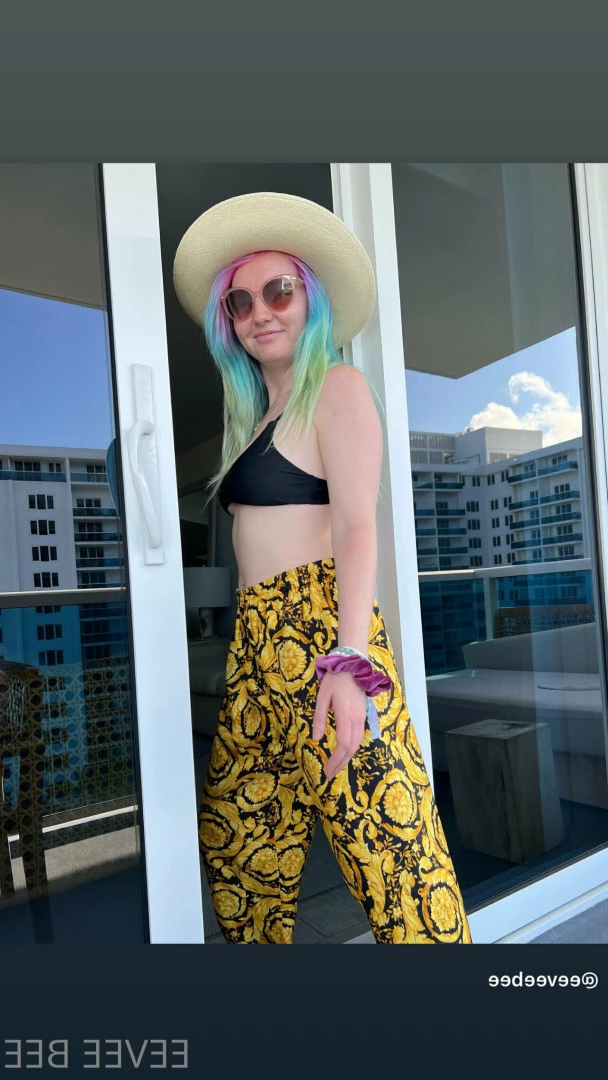 𝙀𝙚𝙫𝙚𝙚 &amp; 𝙂𝙞𝙣𝙜𝙚𝙧 💕 [ eevee_bee ] Onlyfans leaked photo 6605264 on Hotleaks.tv