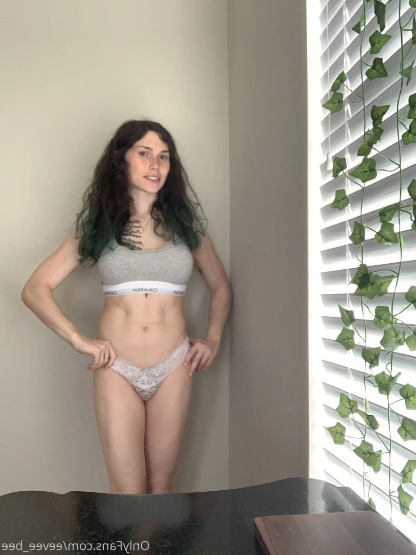 𝙀𝙚𝙫𝙚𝙚 &amp; 𝙂𝙞𝙣𝙜𝙚𝙧 💕 [ eevee_bee ] Onlyfans leaked photo 6607870 on Hotleaks.tv
