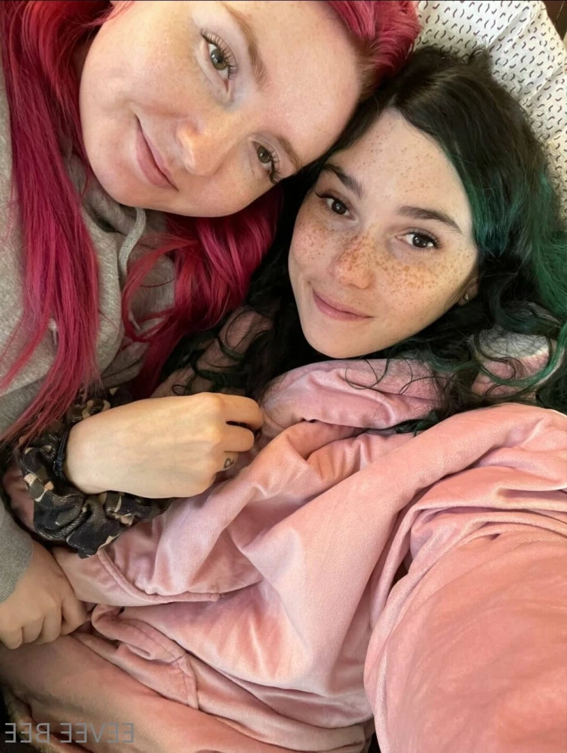 𝙀𝙚𝙫𝙚𝙚 &amp; 𝙂𝙞𝙣𝙜𝙚𝙧 💕 [ eevee_bee ] Onlyfans leaked photo 6607988 on Hotleaks.tv