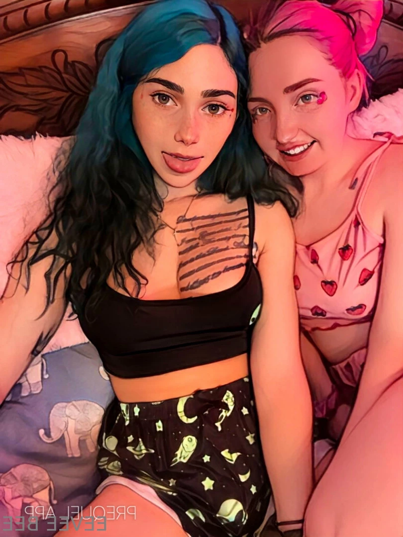 𝙀𝙚𝙫𝙚𝙚 &amp; 𝙂𝙞𝙣𝙜𝙚𝙧 💕 [ eevee_bee ] Onlyfans leaked photo 9612201 on Hotleaks.tv