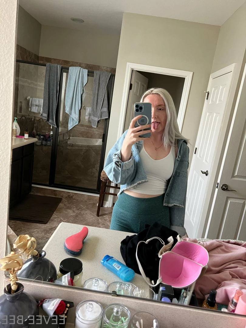 𝙀𝙚𝙫𝙚𝙚 &amp; 𝙂𝙞𝙣𝙜𝙚𝙧 💕 [ eevee_bee ] Onlyfans leaked photo 9612307 on Hotleaks.tv