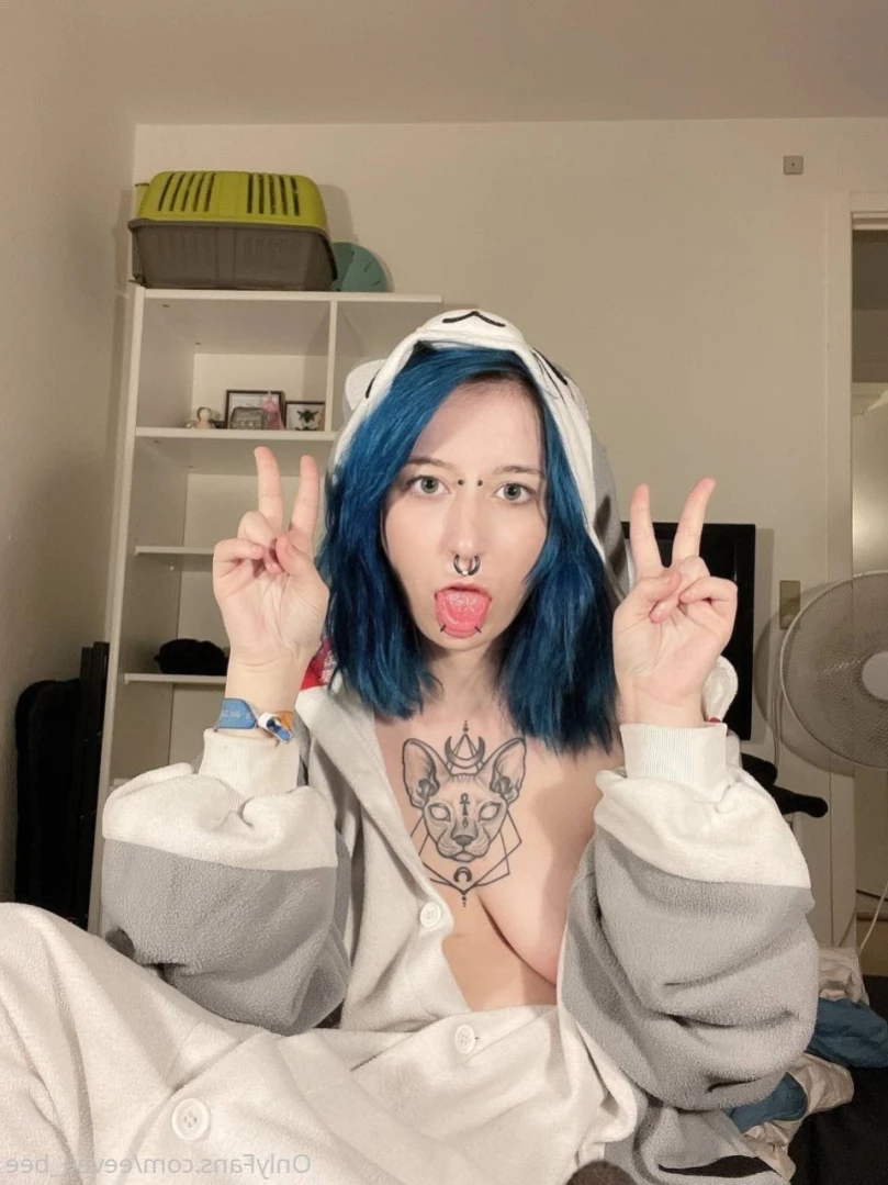 𝙀𝙚𝙫𝙚𝙚 &amp; 𝙂𝙞𝙣𝙜𝙚𝙧 💕 [ eevee_bee ] Onlyfans leaked photo 13265208 on Hotleaks.tv