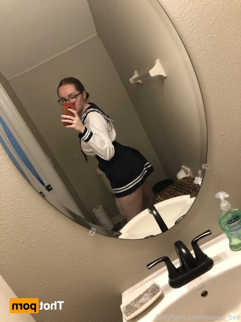 𝙀𝙚𝙫𝙚𝙚 &amp; 𝙂𝙞𝙣𝙜𝙚𝙧 💕 [ eevee_bee ] Onlyfans leaked photo 15417736 on Hotleaks.tv