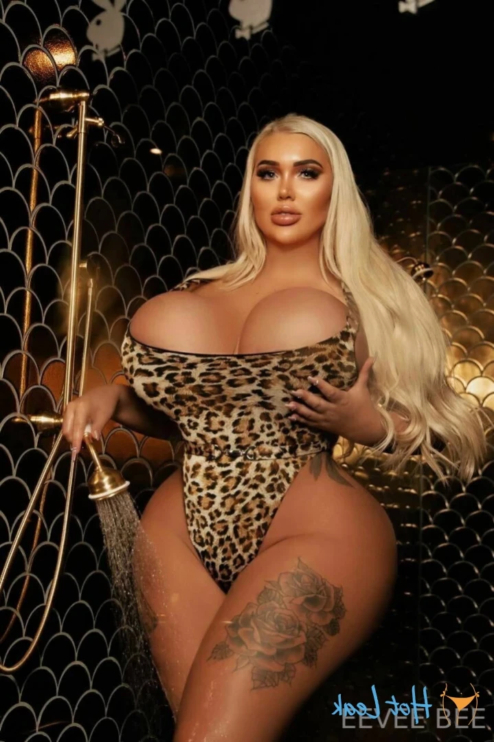𝙀𝙚𝙫𝙚𝙚 &amp; 𝙂𝙞𝙣𝙜𝙚𝙧 💕 [ eevee_bee ] Onlyfans leaked photo 15417884 on Hotleaks.tv