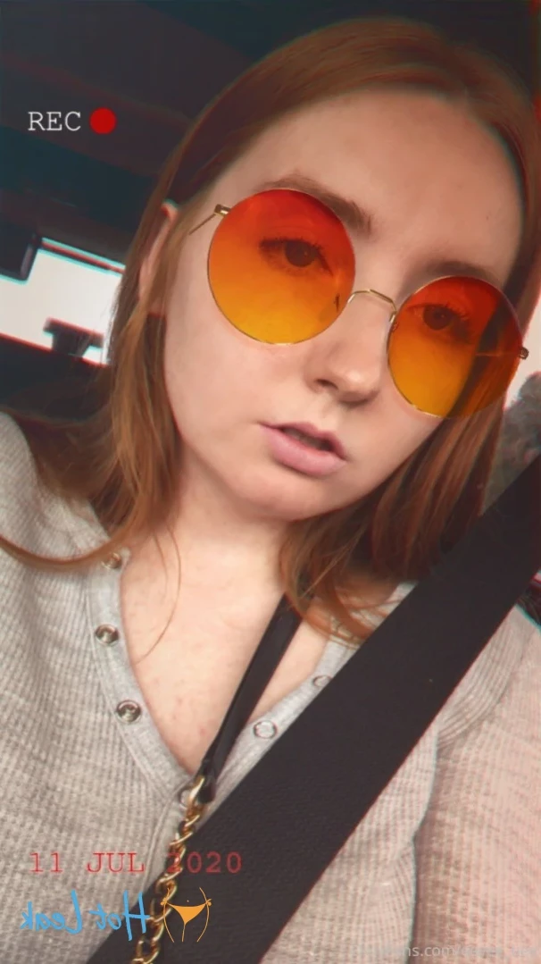 𝙀𝙚𝙫𝙚𝙚 &amp; 𝙂𝙞𝙣𝙜𝙚𝙧 💕 [ eevee_bee ] Onlyfans leaked photo 15417979 on Hotleaks.tv