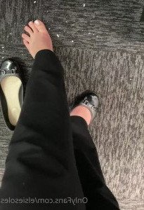 2555796