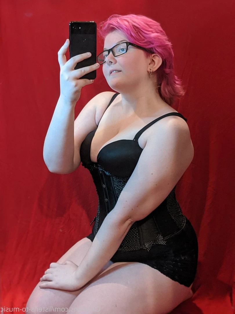 🆓GOTH😈College🥵BBW 🍑Britney🖤 DM ME 😻 [ emopink69 ] Onlyfans leaked photo 2309053 on Hotleaks.tv