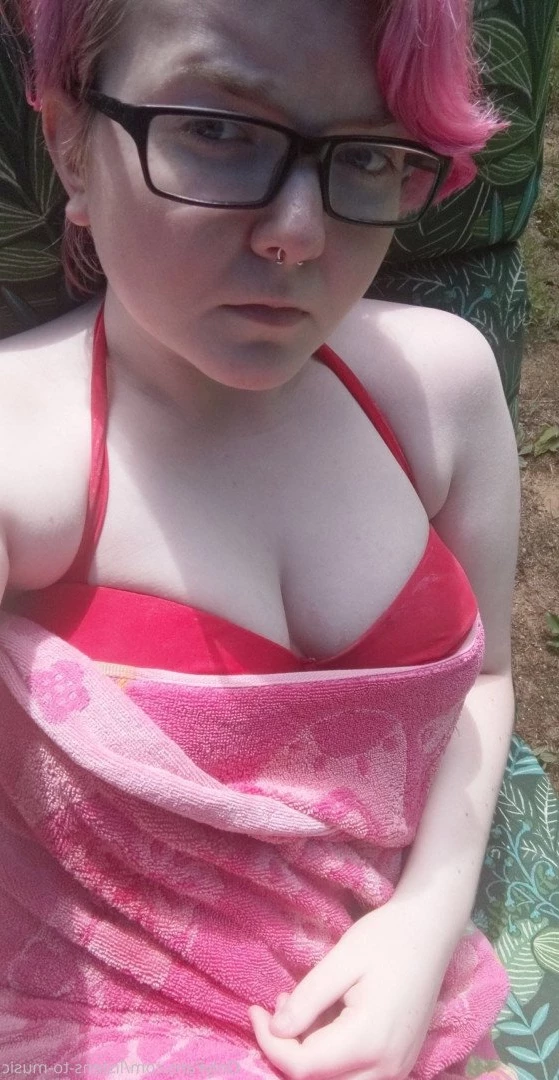 🆓GOTH😈College🥵BBW 🍑Britney🖤 DM ME 😻 [ emopink69 ] Onlyfans leaked photo 2309776 on Hotleaks.tv