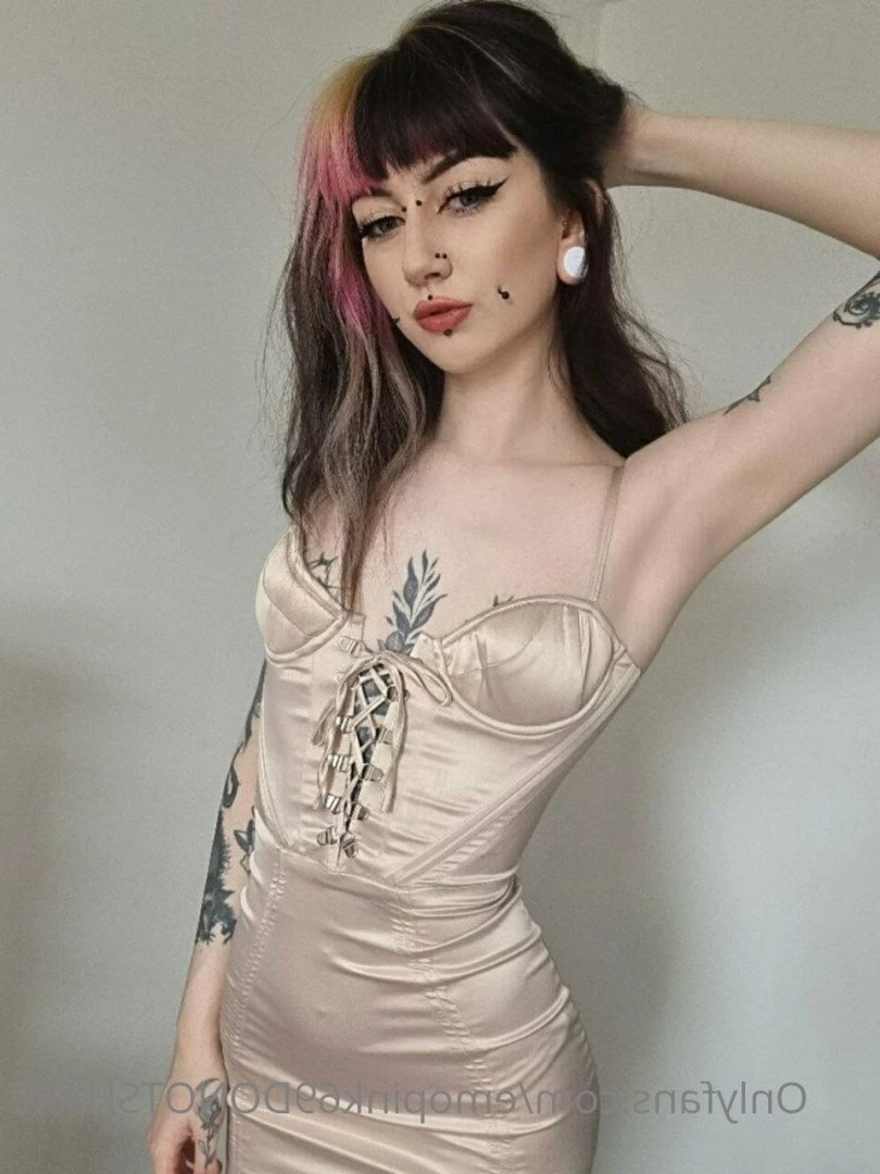 🆓GOTH😈College🥵BBW 🍑Britney🖤 DM ME 😻 [ emopink69 ] Onlyfans leaked photo 2309817 on Hotleaks.tv