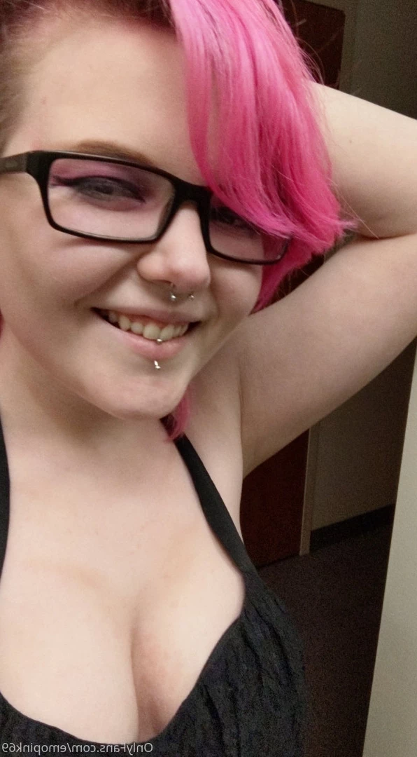 🆓GOTH😈College🥵BBW 🍑Britney🖤 DM ME 😻 [ emopink69 ] Onlyfans leaked photo 6349015 on Hotleaks.tv