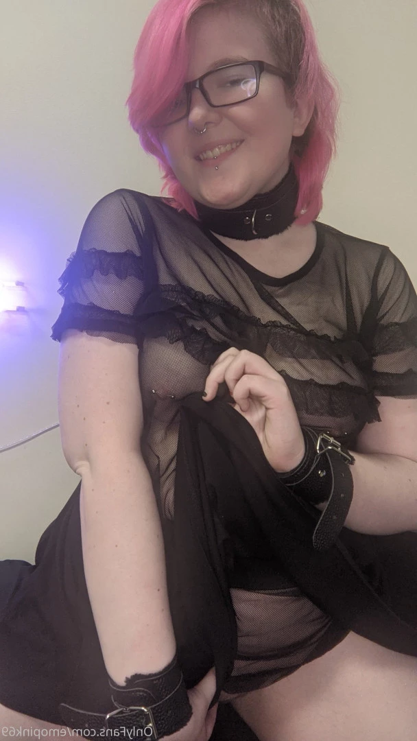 🆓GOTH😈College🥵BBW 🍑Britney🖤 DM ME 😻 [ emopink69 ] Onlyfans leaked photo 6349986 on Hotleaks.tv