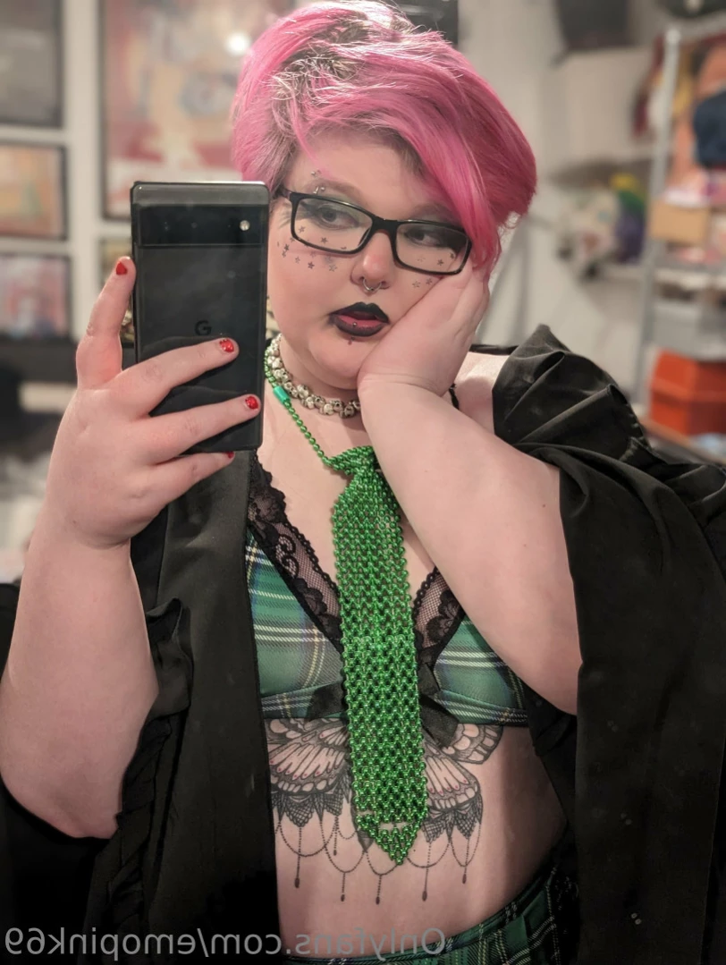 🆓GOTH😈College🥵BBW 🍑Britney🖤 DM ME 😻 [ emopink69 ] Onlyfans leaked photo 15423058 on Hotleaks.tv