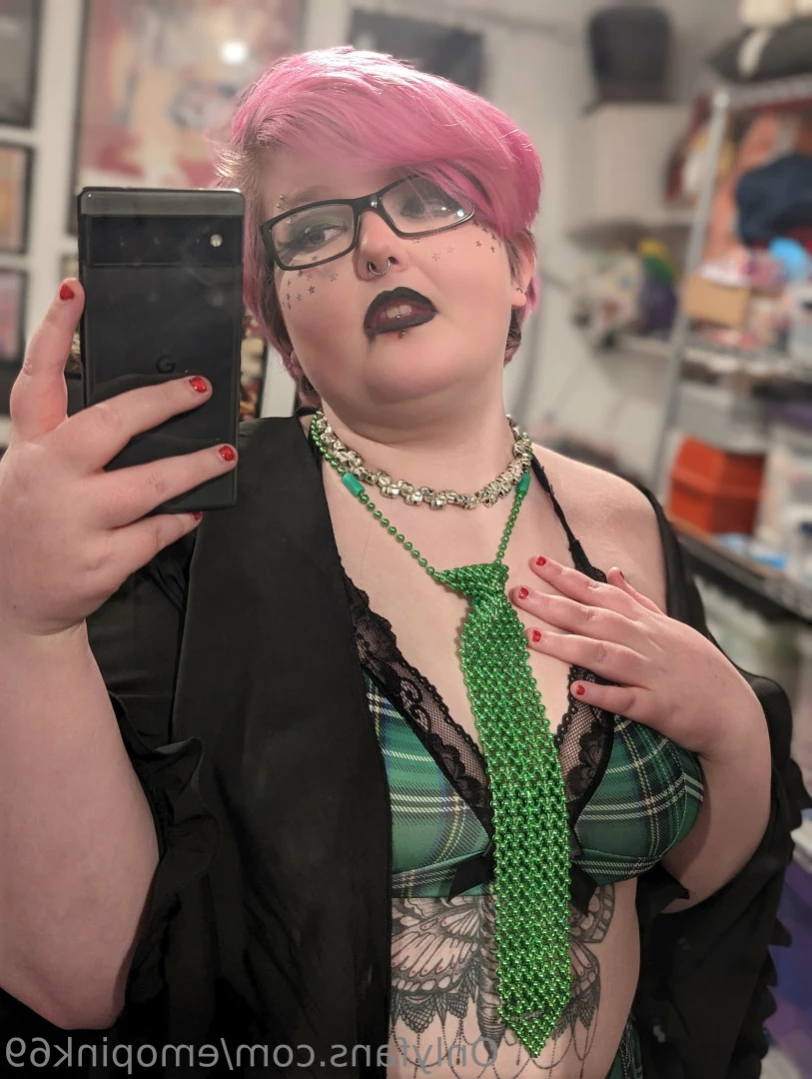 🆓GOTH😈College🥵BBW 🍑Britney🖤 DM ME 😻 [ emopink69 ] Onlyfans leaked photo 15423150 on Hotleaks.tv