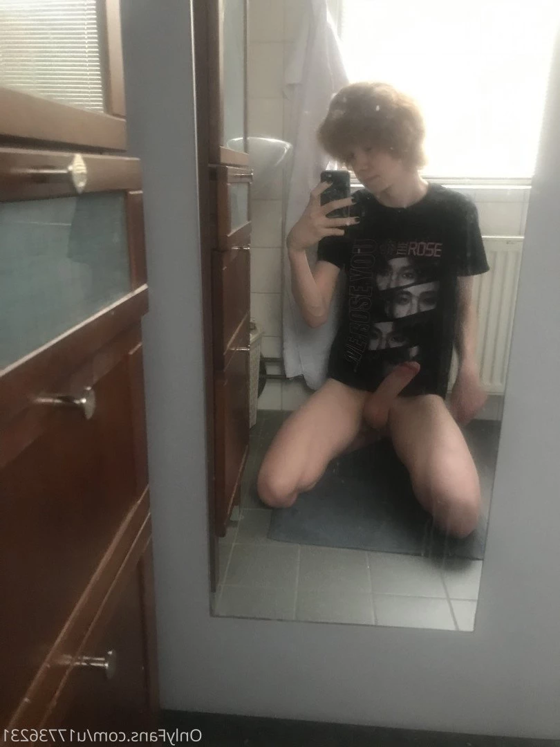  BiTwink18  [ bitwink18 ] Onlyfans leaked photo 182749 on Hotleaks.tv